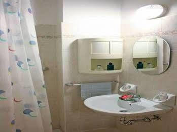 Residence Nevada Ρίμινι Εξωτερικό φωτογραφία
